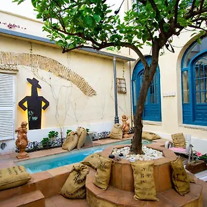 apartamentos-sharis.es-andalucia.com/